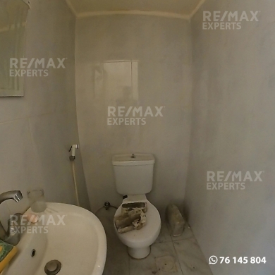 Commercials for sale dans Azmi - R9-684 Shop For Sale In Azmi - Tripoli