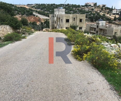 R9-968 Land for Sale in Nakhle Koura – 1,951 m², Residential — 2