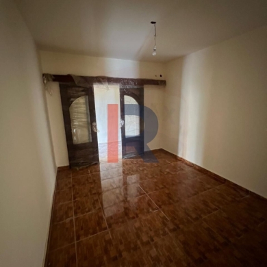 R9-1108 Apartment For Sale in Qalamoun - Tripoli — 4