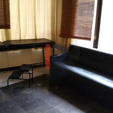 R9-1143 Office For Rent in Azmi - Tripoli — 2