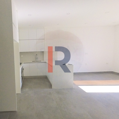 R9-1158 Apartment For Sale in Abou Samra - Tripoli
