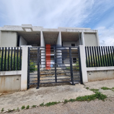 R9-1202 Villa For Sale in Nakhle - Koura — 5