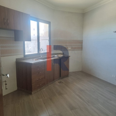 R9-1302 Special 180m for sale in Nakhle - Koura! — 3