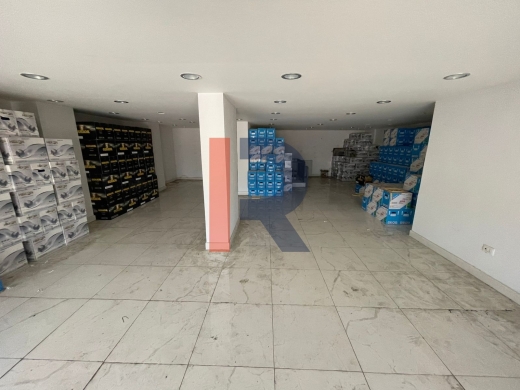 R9-1437 Prime Shop for Sale in Mina - 58 sq!