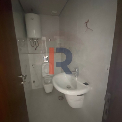 R9-1439 Spacious Office for Sale in Seht Nur-Tripoli!
