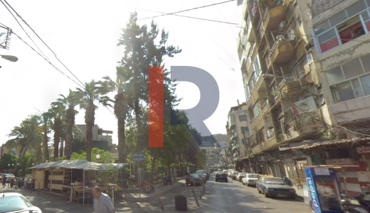 R9-1627 For Sale : 60 sqm shop in Souq Al-Khodra