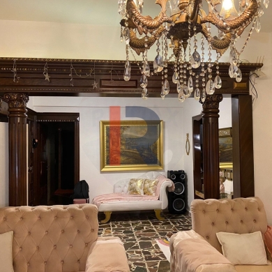 R9-1662 150 sqm Apartment for sale on a lively street ! — 8
