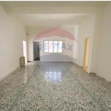 شقق للبيع في أبو سمرا - R9-1671 Apartment for Sale: Spacious 182 sqm First-Floor Unit on Hassoun Street, Abou Samra