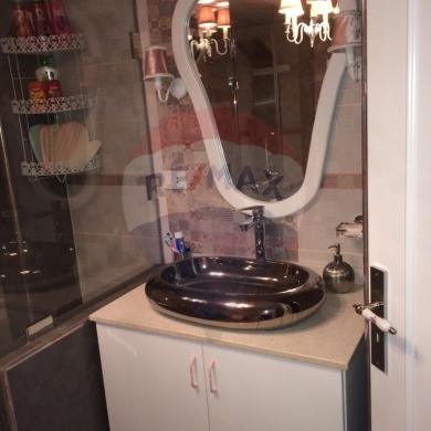R9-1686 Apartment 180 sqm for sale in Al-Moutran -Tripoli, with a large 140 sqm terrace. — 11