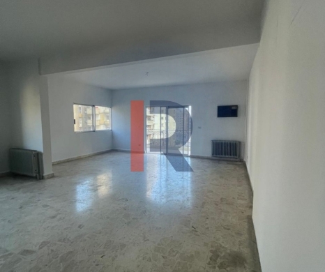 R9-1774 A spacious 190 sqm apartment for sale in Abou Samra - Tripoli — 2