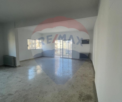 R9-1774 A spacious 190 sqm apartment for sale in Abou Samra - Tripoli — 2