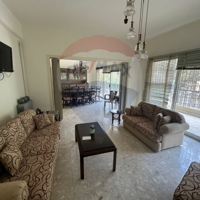 شقق للبيع في أبو سمرا - R9-1776 Spacious 250 sqm Apartment For Sale in Abou Samra - Tripoli