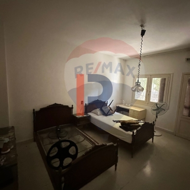 R9-1776 Spacious 250 sqm Apartment For Sale in Abou Samra - Tripoli — 8