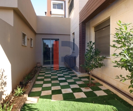 R9-1802 Stunning 3-Story Villa for Sale in Qalamoun - Tripoli — 5