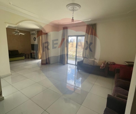 R9-1822 Apartment 200m for Sale near Al-Shiraa Square - Abou Samra