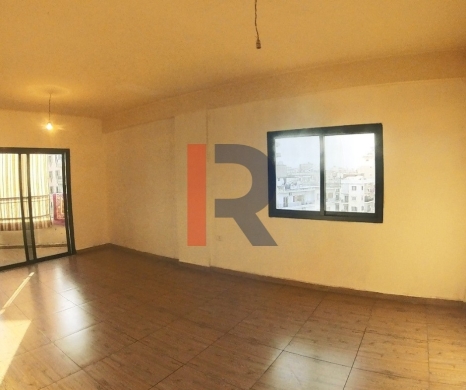R9-1894 Apartment 130m for sale in Sahat Al-Shiraa - Abou Samra — 2