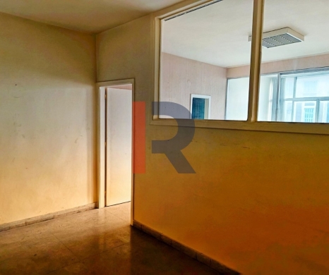 R9-1903 Office Space 50m for sale in Azmi - Tripoli — 2
