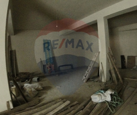 عقارات تجارية للبيع في أبو سمرا - R9-1904 Shop 8m with 220m Warehouse for sale in Al Outoor - Abou Samra