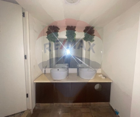 R9-1962 Shop 190m for Rent in Dam w Farez - Tripoli — 9