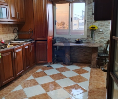 R9-1981 Spacious Apartment 200m for sale in Sahat Al Shiraa - Abou Samra — 10