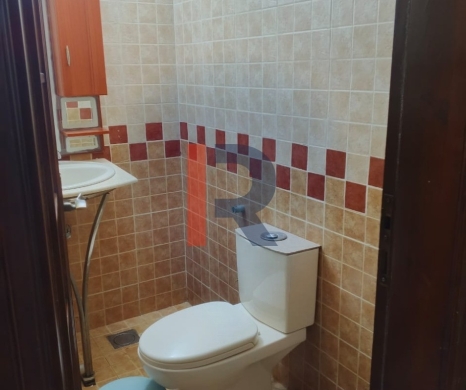 R9-1981 Spacious Apartment 200m for sale in Sahat Al Shiraa - Abou Samra — 16