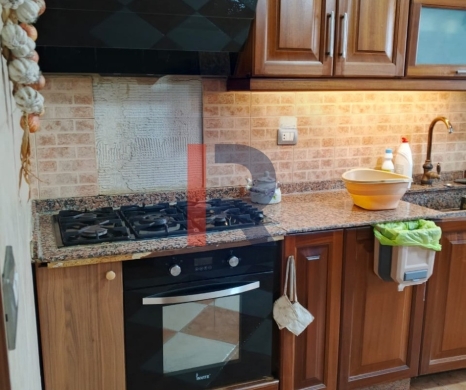 R9-1981 Spacious Apartment 200m for sale in Sahat Al Shiraa - Abou Samra — 11