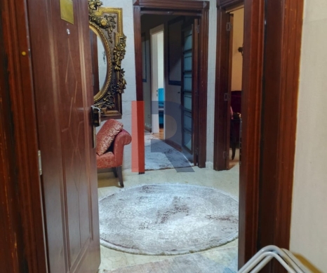 R9-1981 Spacious Apartment 200m for sale in Sahat Al Shiraa - Abou Samra