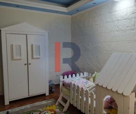 R9-1981 Spacious Apartment 200m for sale in Sahat Al Shiraa - Abou Samra — 6