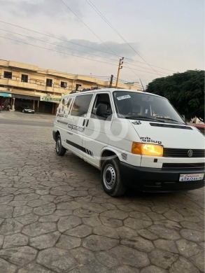 فولكس فاجن في مدينة بيروت - Van t4 1999