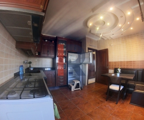 R9-2105 Apartment 185m for sale in Abou Samra - Tripoli — 2