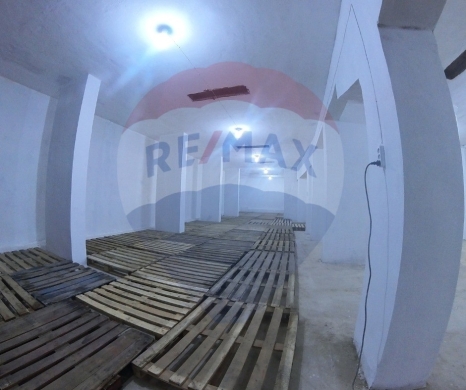 Commercials for sale in Abou Samra - R9-2136 Warehouse 2000m for sale in Abu Samra