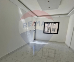 R9-2159 Apartment 170m for sale in Maarad Tripoli