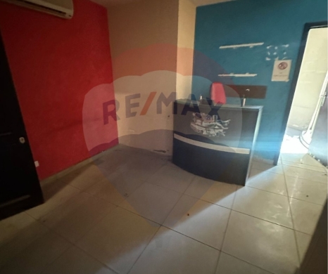 Commercials for rent dans Azmi - R9-2269 Office 70m for rent in Azmi Street - Tripoli