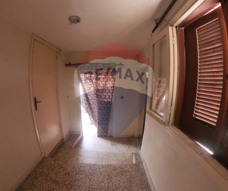 R9-2376 Old House 220m for Sale in Souk Al Dahab – Tripoli — 5