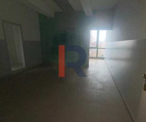 R9-2406 Office 145m for rent in Azmi – Tripoli — 3