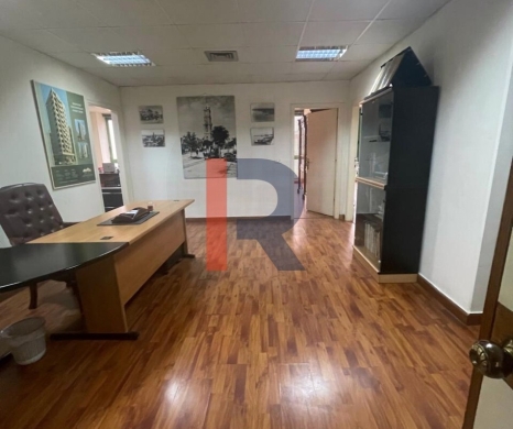 R9-2410 Office for Rent 167m in Azmi – Tripoli — 2