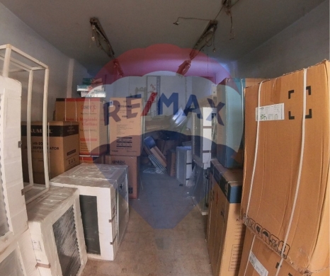 Commercials for sale dans Abou Samra - R9-2435 Two Open Shops with Warehouse for Sale in Abu Samra - Tripoli