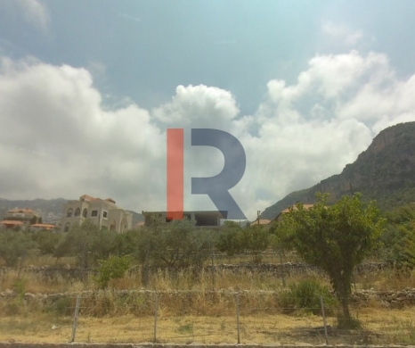 R9-2471 Land 829m for Sale in Douma – Batroun — 2