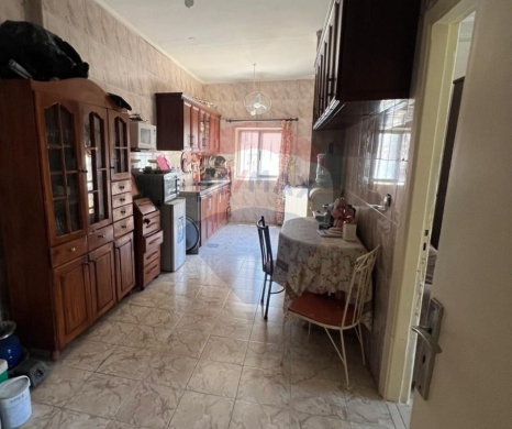 Apartments for sale in Abou Samra - R9-2496 Apartment 150m for Sale in Abou Samra Sahat Dannawi - Tripoli