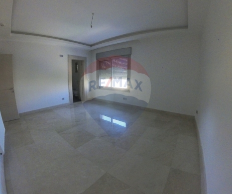 شقق للإيجار في المعرض - R9-2520 Spacious Apartment 375m for Rent in Maarad Ring - Tripoli