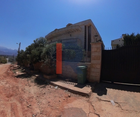 R9-2569 Villa for Sale in Btouratij – Koura — 11