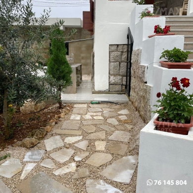 R9-138 Classic Lebanese house for sale in Dinniyeh — 12