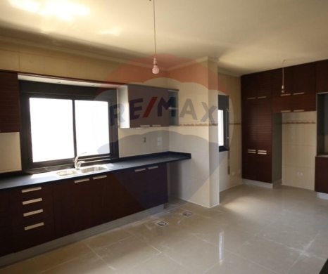 R9-1173 Apartment 300m for sale in Dam w Farez – Tripoli — 8