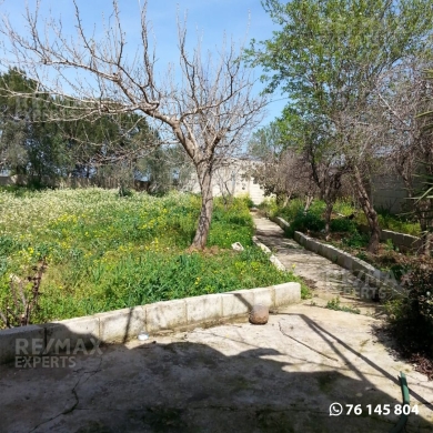 Lands for sale in Qsair - R9-613 Land for Sale in Qsair Akkar &ndash; 1,750 m&sup2;,Exclusive Price أرض للبيع في القصير عكار &ndash; 1,750 متر مربع، سعر حصري
