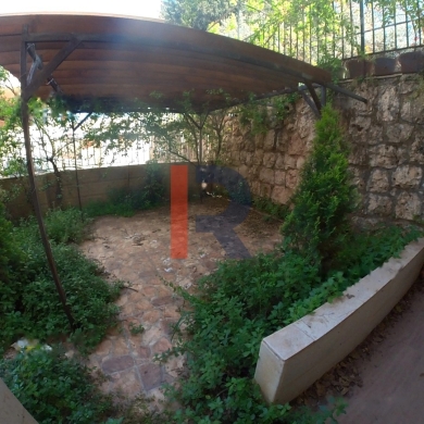 R9-656 Apartment With Garden For Sale in Btouratij - Koura