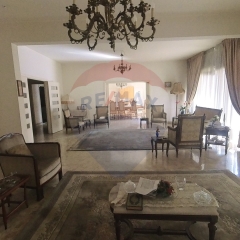 R9-1094 Apartment For Sale in Mina Road - Tripoli شقة للبيع في شارع الميناء طرابلس