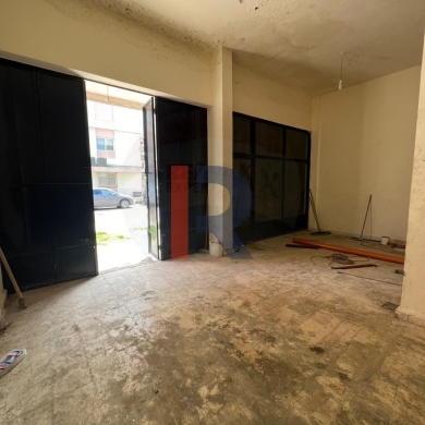 R9-1233 Showroom For Rent in Miten St. - Tripoli — 3