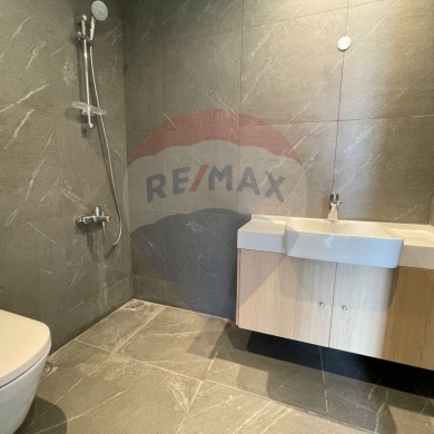 Apartments for sale dans Mar Mkhayel - R9-1425 Apartment for Sale in Port Side-Mar Mikhael!