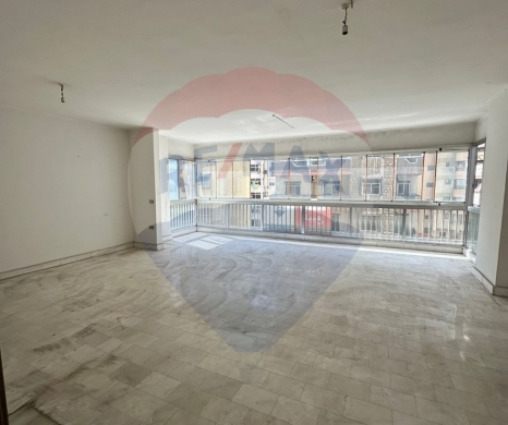 Apartments for sale dans Jamil Adra Street - R9-1780 Apartment 240m for sale in Jamil Adra - Tripoli