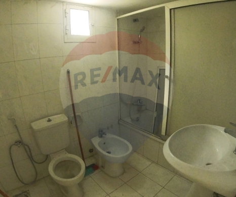 R9-1803 Apartment for Sale Behind Bank Audi on Boulevard - Tripoli — 14